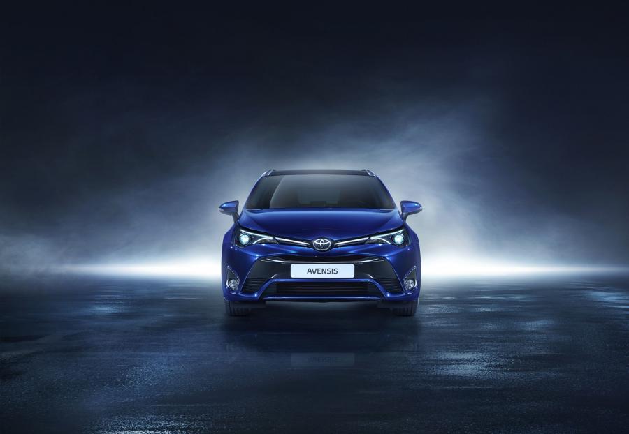  Toyota Avensis Touring Sports 2015 года  (фото 6 из 31)